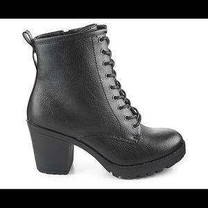Kourtlan lace up combat heel boots